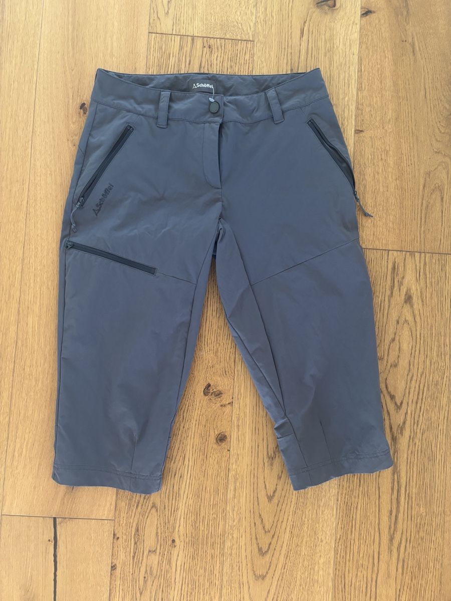 Schoeffel Pantaloni: Schöffel kurze Wanderhose Grösse 36 Damen – Usato da Grosswangen venduto da Sunnyday35