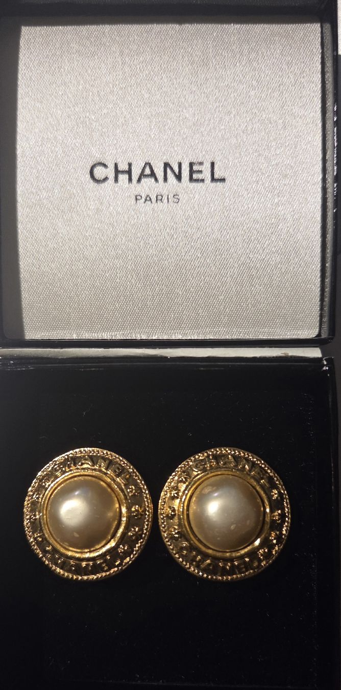 Chanel Orecchini pendenti & Orecchini a lobo: CHANEL ORECCHINI CLIPS – Usato da Ascona venduto da principessacaroline