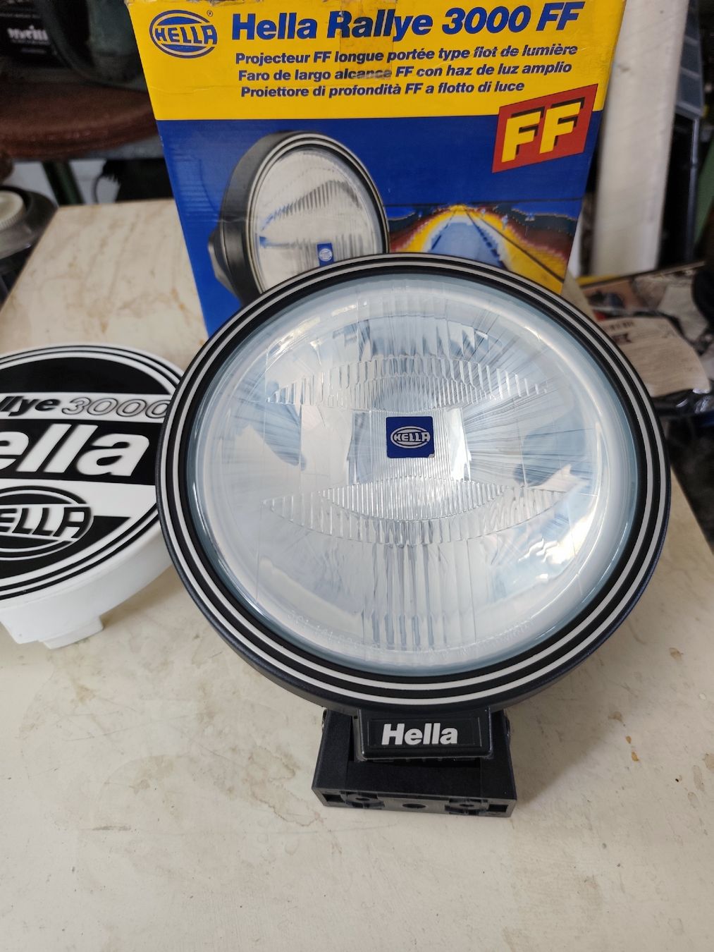 Hella Phares: Hella Rallye 3000 Scheinwerfer.  – Neuf avec emballage d'origine à Dussnang par Rusti1
