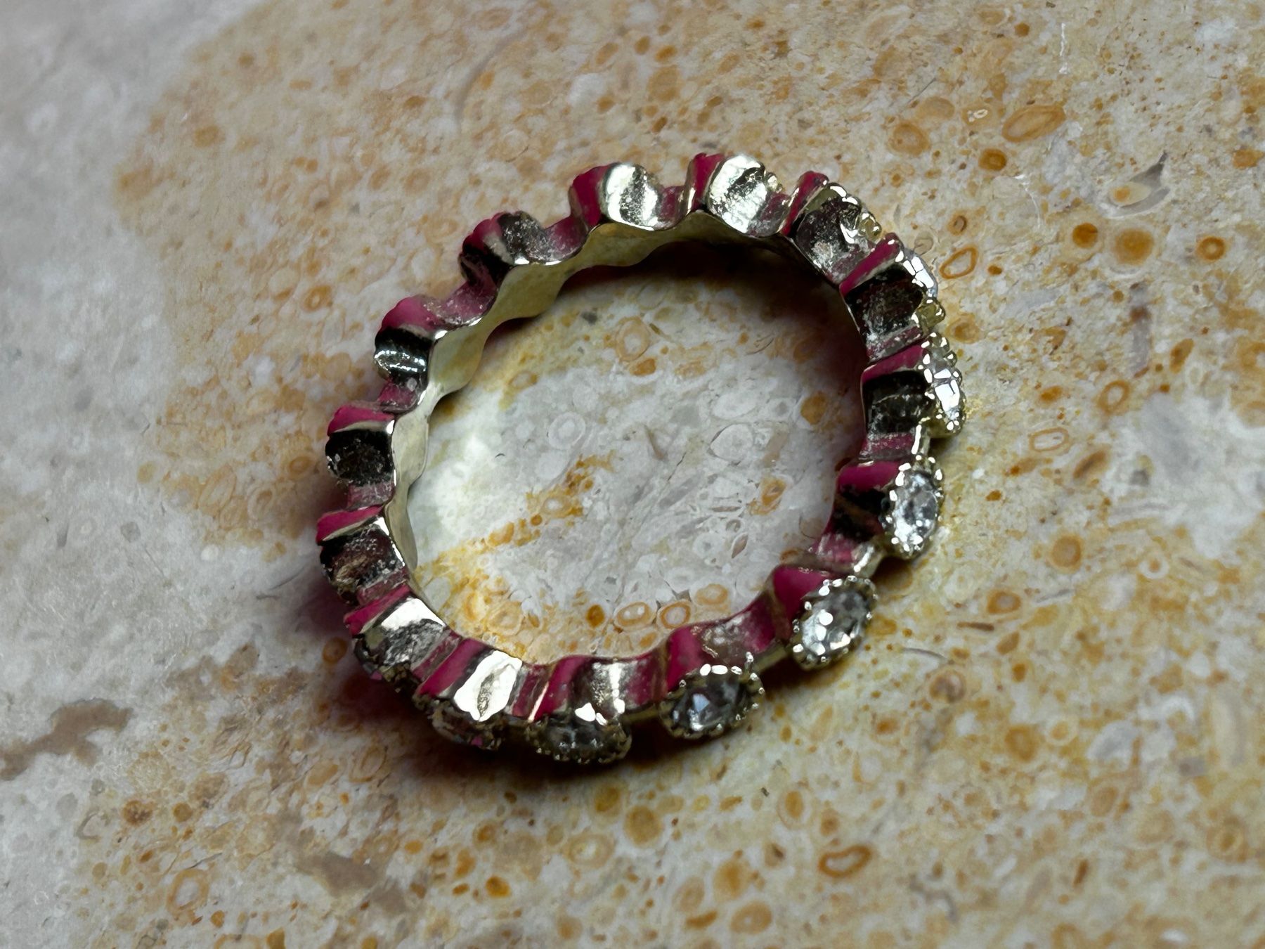 Ringe: Fingerring mit weissen Strasssteinen (61) – Gebraucht aus Laufen von Bellavitaboom 5
