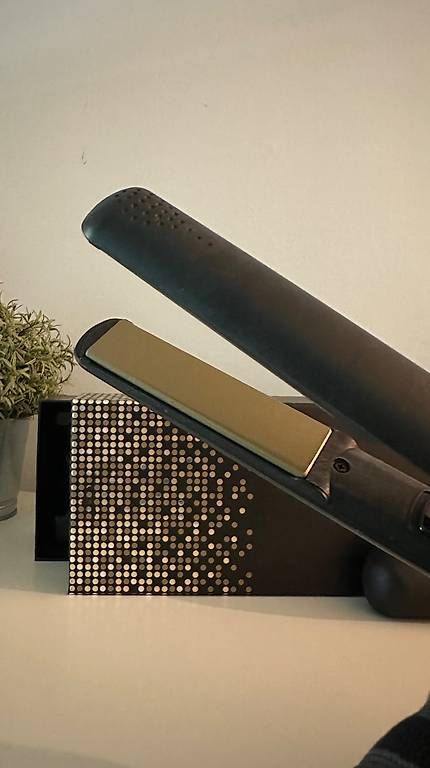 Piastre & Arricciacapelli: ghd V Gold Professional Styler Classic – Nuovo e nell'imballaggio originale da Meilen venduto da nad_d2pq 1