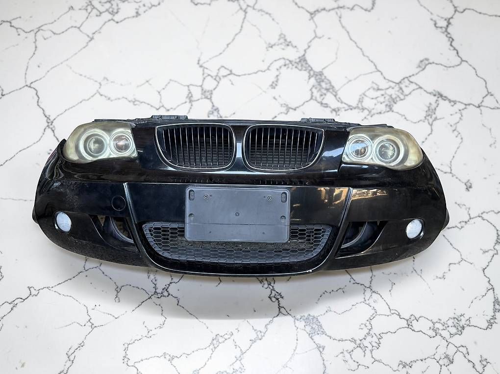 Automobili: BMW 116i E87 / E82 / E87 2007 - 2011 Frontpaket  – Usato da Safenwil venduto da Optimec_GmbH