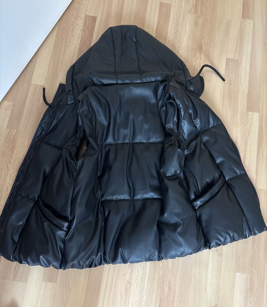 Pull&Bear Gilet & Giacche senza maniche: DOUDOUNE NOIRE SANS MANCHE PULL&BEAR STYLE CUIR – Nuovo (secondo la descrizione) da Grimisuat venduto da nAth.-