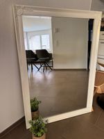 Wandspiegel weiss mit Verzierungen