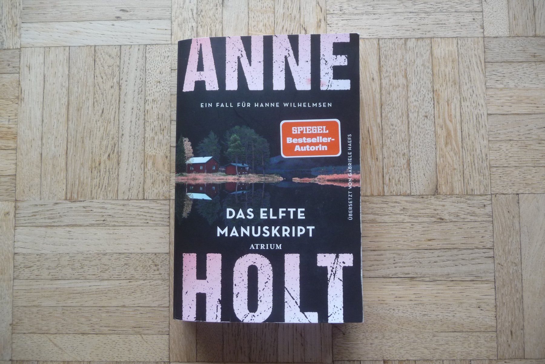 Libri: Anne Holt, Das elfte Manuskript – Usato da Zürich venduto da Edje