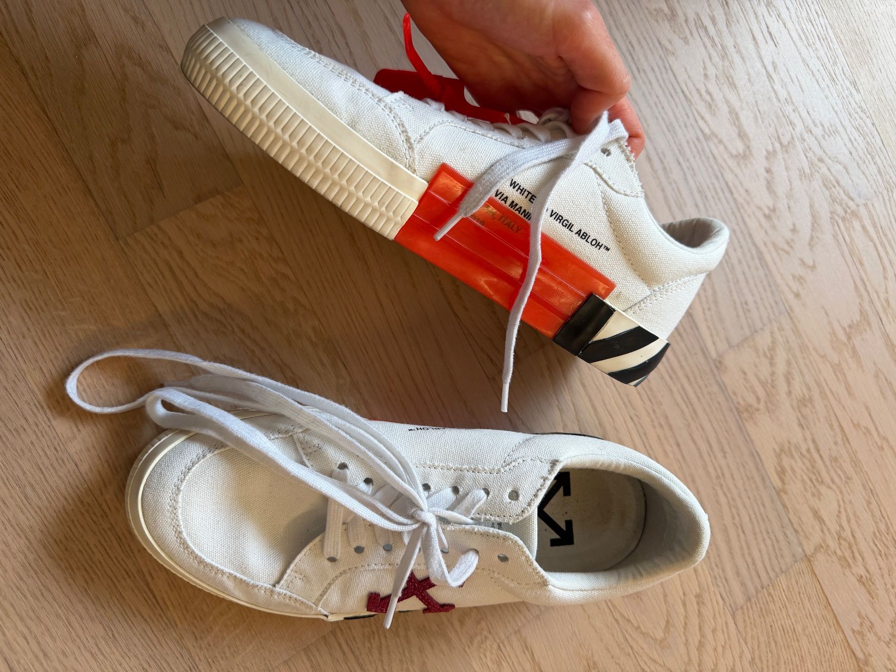 Off-White Scarpe da uomo: Off-White Sneaker, Grösse 40, Top Zustand, Canvas Style – Nuovo (secondo la descrizione) da Hettlingen venduto da blu_tb6z 2