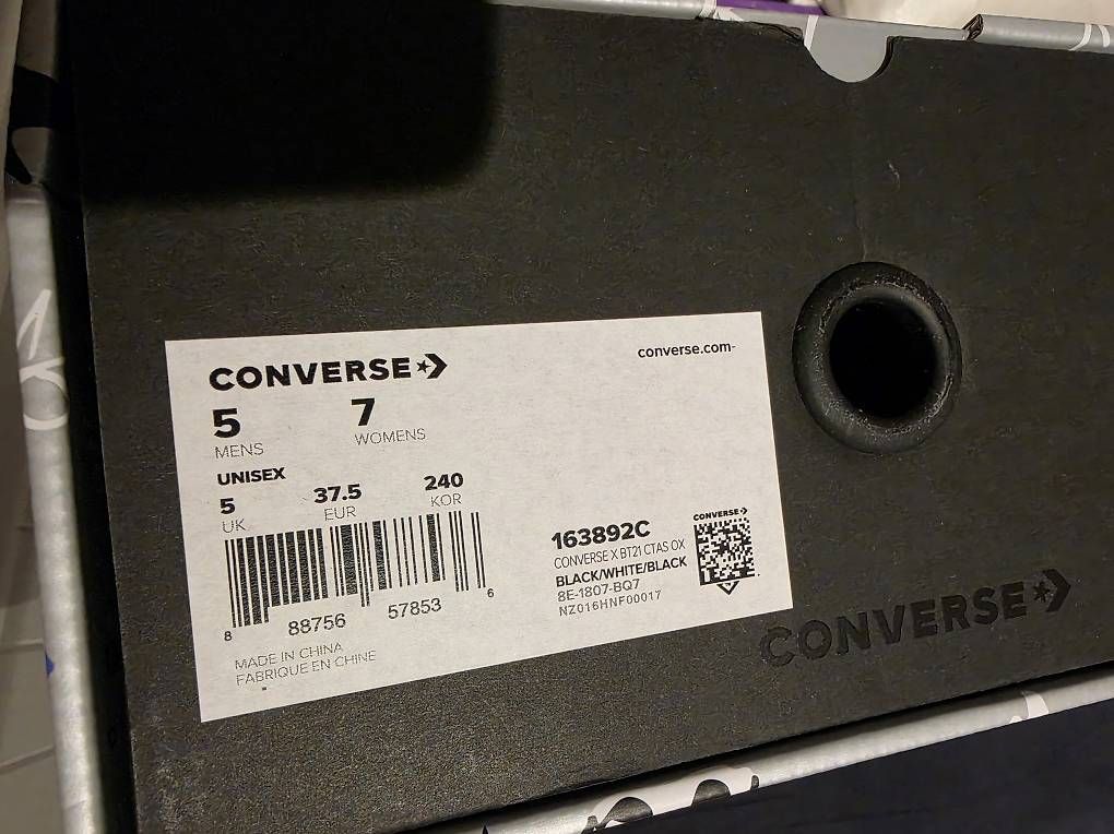 Converse Damenschuhe: BTS BT21 Converse Schuhe Grösse 37.5 – Gebraucht aus Rüthi (Rheintal) von csc_9ybq 3