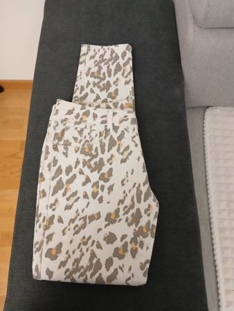 Skinny Jeans Leopardenmuster Gr. 42 Beige/Weiss Top Zustand