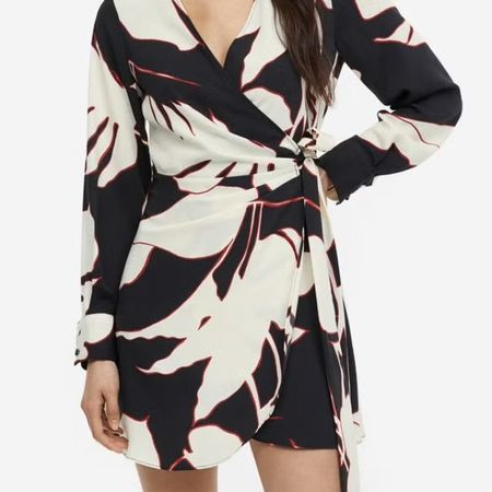 Robe portefeuille imprimée H&M, comme neuve.