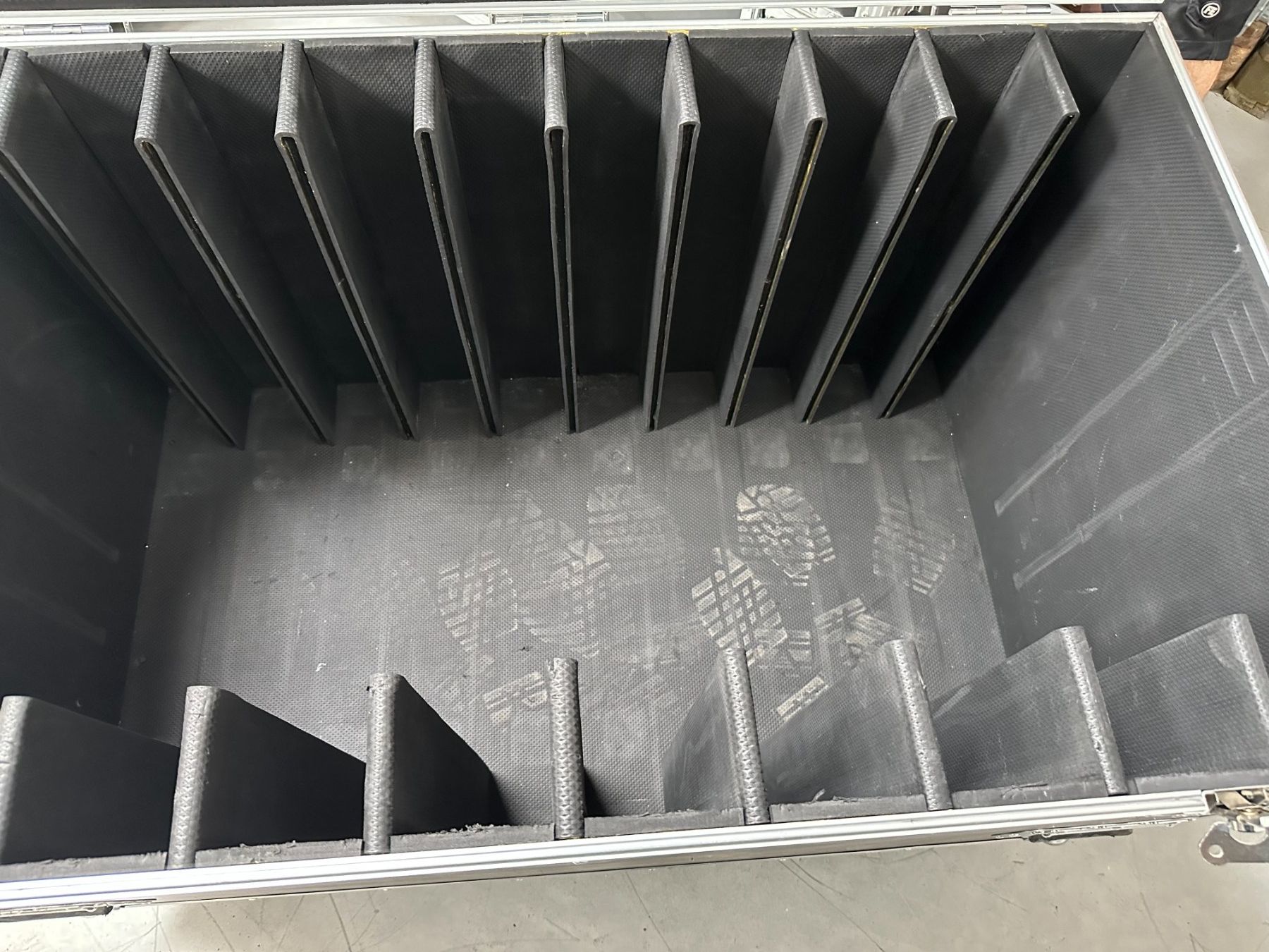 Casse di trasporto: CASE mit Rollen 117 x 70 x 70cm – Usato da Langenthal venduto da Ursmuell 3