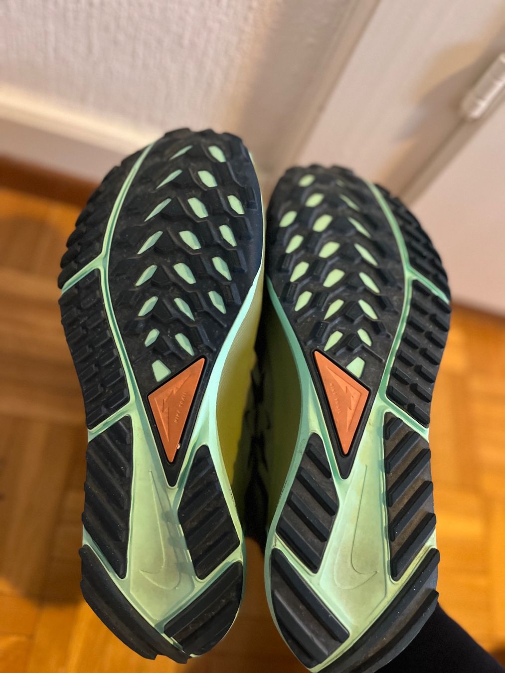 Nike Scarpe da uomo: Chaussures de trail Nike React Pegasus trail 4 – Nuovo (secondo la descrizione) da L'Orient venduto da var_ly9m 2