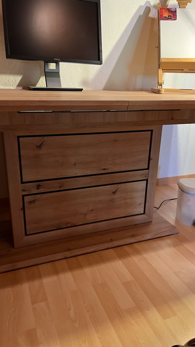 Bureaux: Extendable wooden desk – D'occasion à Schaffhausen par ari_7r7g 1