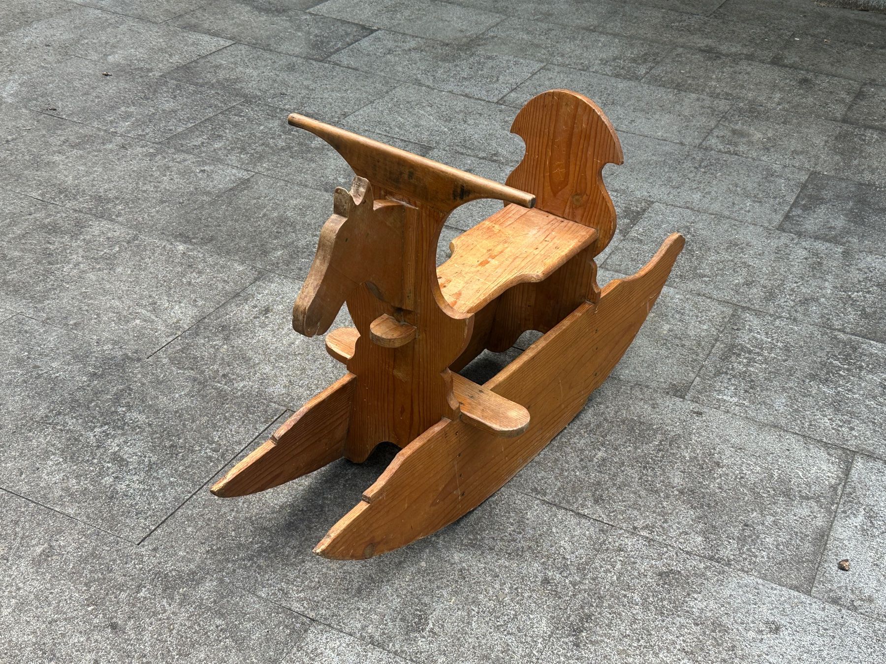 Spielzeuge: Schaukelpferd "Gampiross" antik / Vintage – Gebraucht aus Elgg von Emau 2