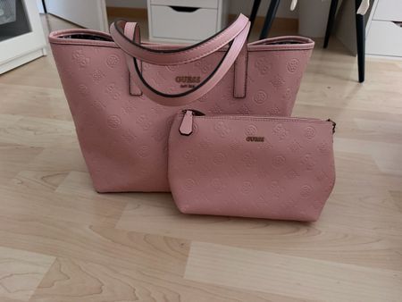 Guess Handtasche rosa mit Portemonnaie guter Zustand