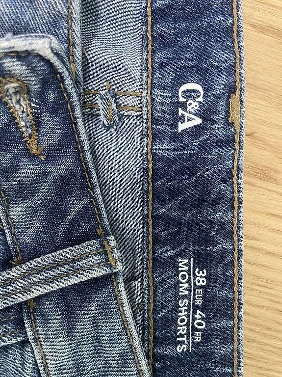 Pantaloni: Shorts Damen gr 38 – Usato da Lachen SZ venduto da TetianaK 1
