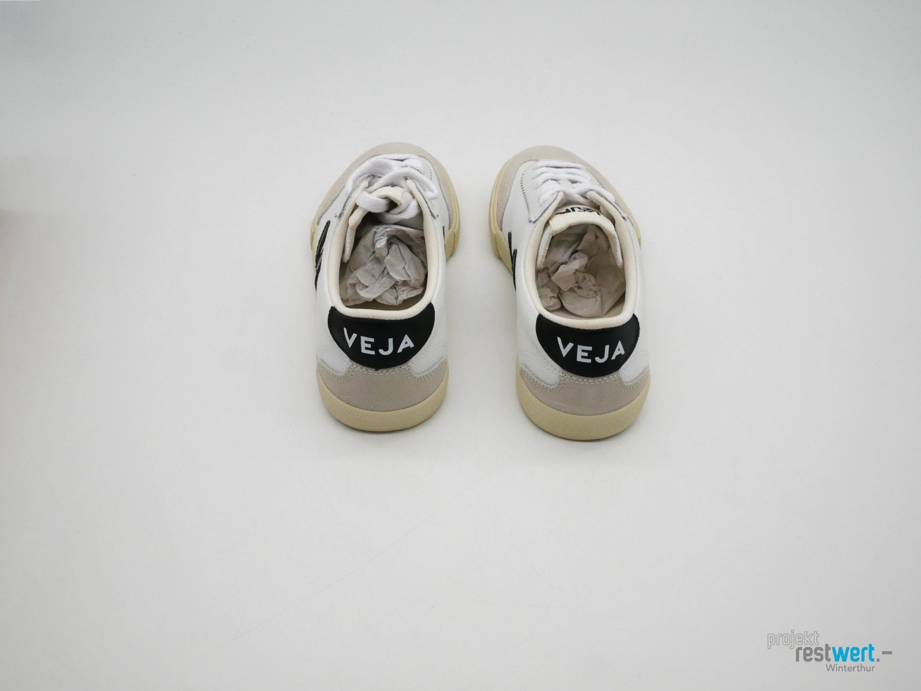 Veja Herrenschuhe: VEJA Volley Canvas-Sneaker, Gr. 36 – Neu (gemäss Beschreibung) aus Winterthur von Restwert_Winterthur 3