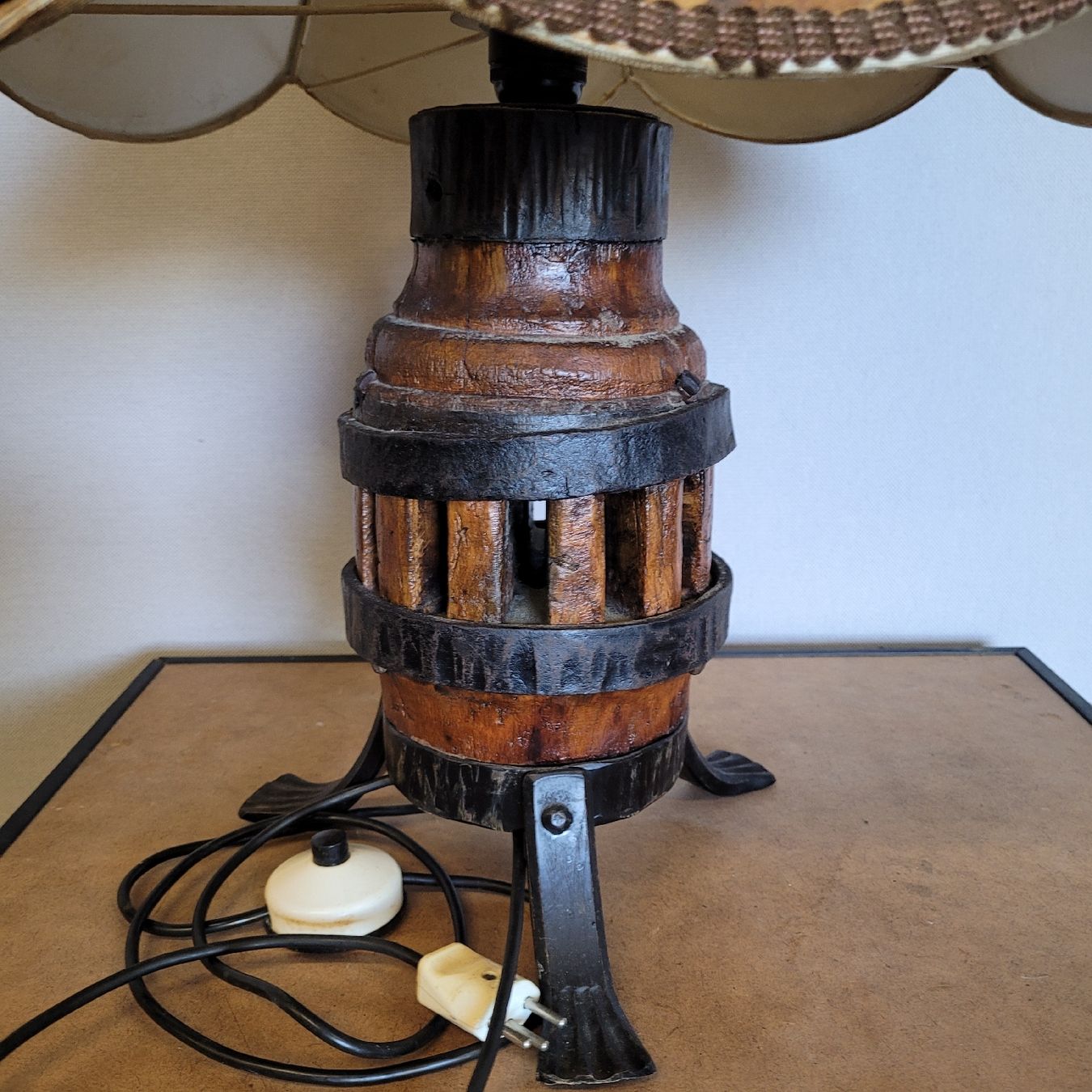 Lampade: alte antike tischlampe – Usato da Reichenburg venduto da AK_78 1