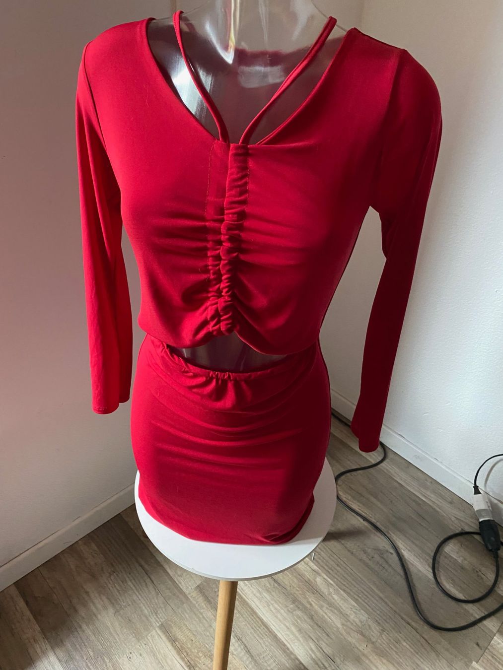 Vestiti: WalG Kleid rot Grösse M – Usato da Allenwinden venduto da Obalu 1