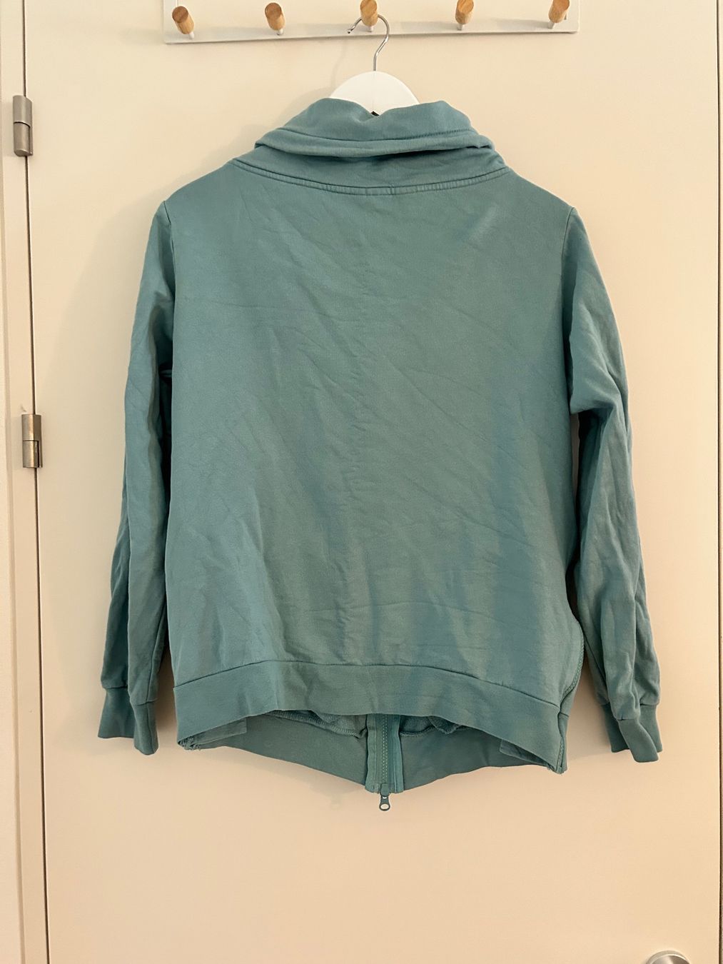 Maglioni & Felpe: Tragejacke / Sweatjacke Türkis – Usato da Zürich venduto da predisha 1