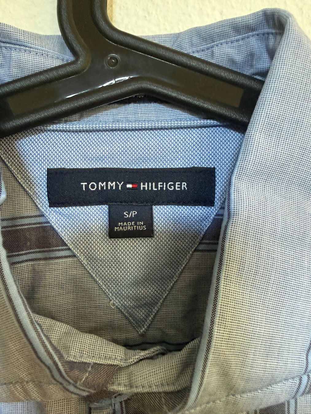 Tommy Hilfiger Camicie: Herren Hemd Tommy Hilfiger neuwertig – Nuovo (secondo la descrizione) da Oberägeri venduto da kaitanja 2