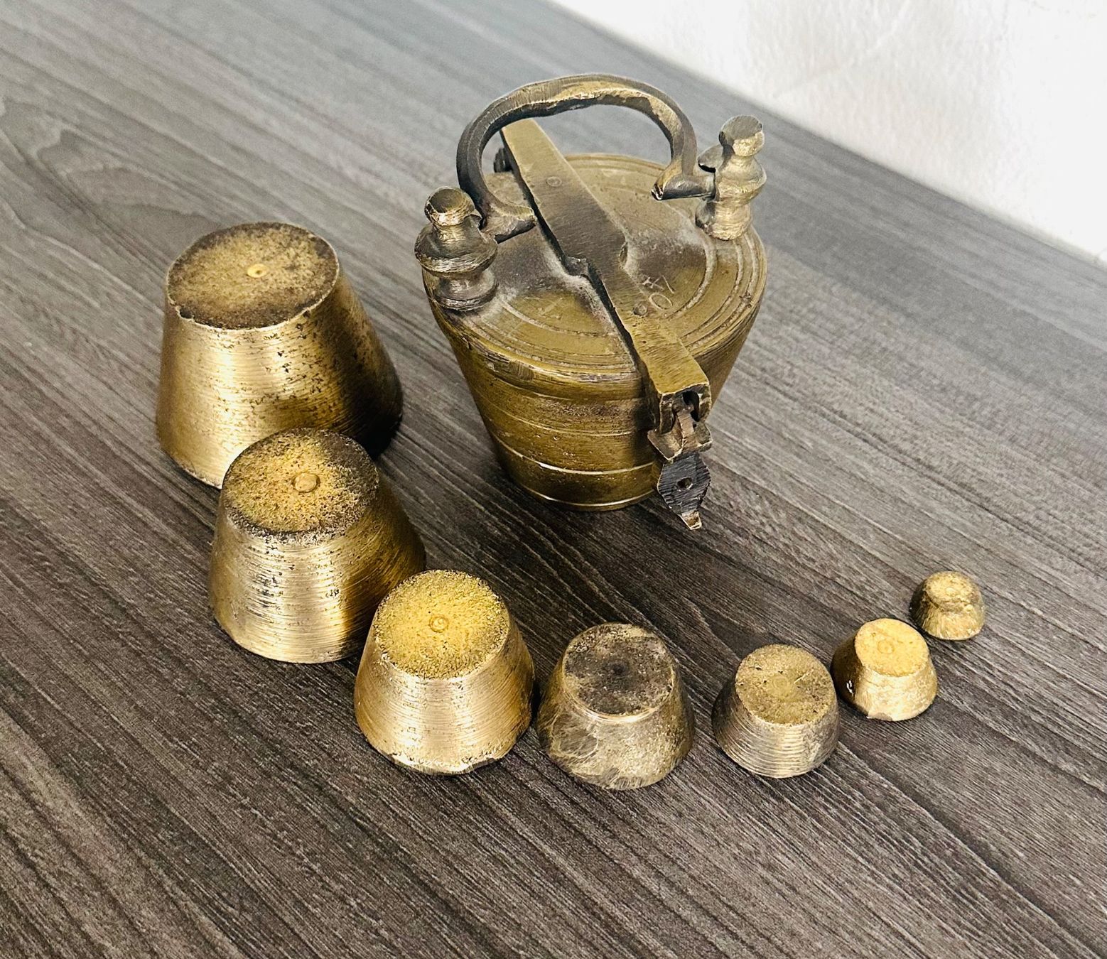 Tutti gli attrezzi: Antik Apotheker Gewicht Set, Messing massiv, knapp 2 kilo – Usato da Zürich venduto da brazerola 1