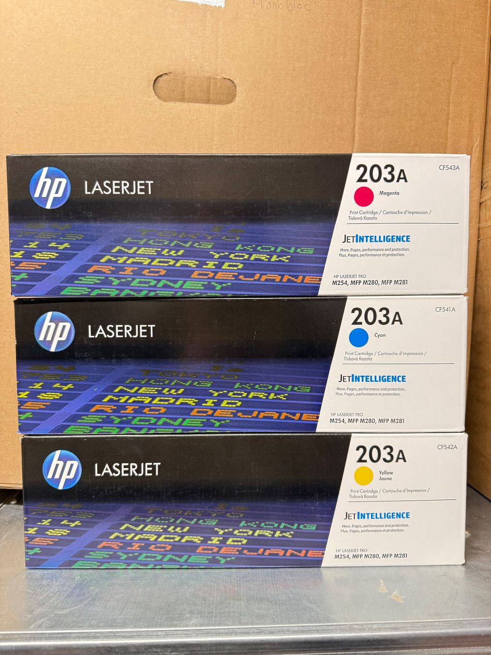 Hewlett Packard Cartucce per stampanti & toner: 4x HP Toner 128A / NEU + UNGEÖFFNET – Nuovo e nell'imballaggio originale da Lachen SZ venduto da pfingstroseMN