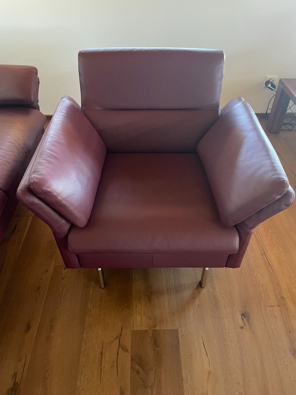 Divani: Echtes Leder Sofa Weinrot – Usato da Rotkreuz venduto da pschwerz 2
