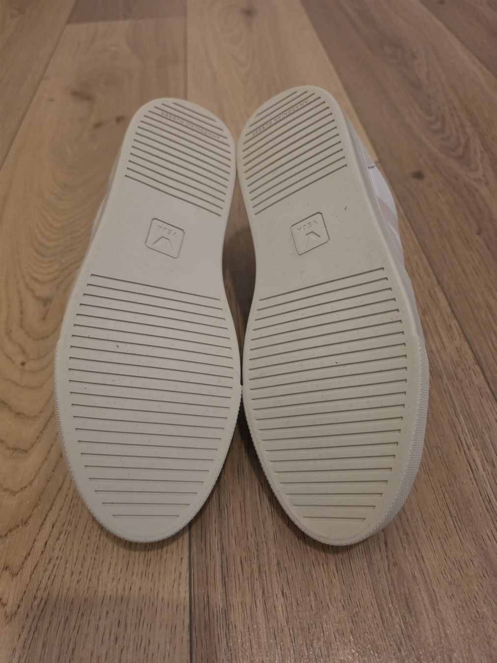 Veja Scarpe da donna: Veja Schue, weiss Gr. 39 – Nuovo (secondo la descrizione) da Lausanne venduto da Lea.444 4