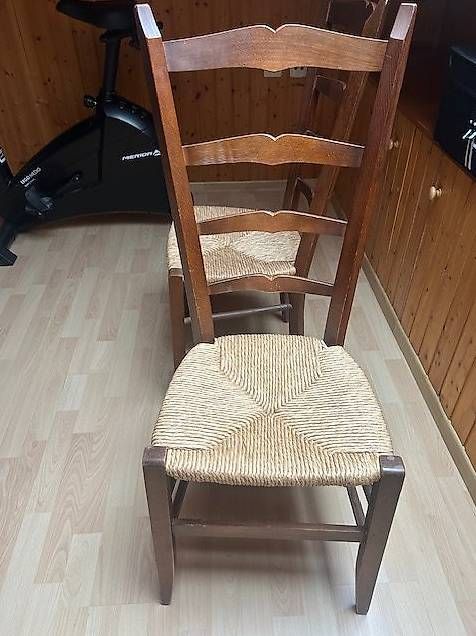 Stühle: Chaises bois et paillage – Gebraucht aus Chézard-St-Martin von Famille.Richard 1