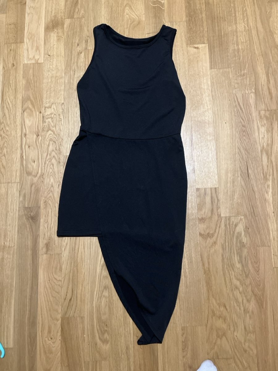 Kleider: Robe noire – Gebraucht aus Le Locle von Mayd_h 1