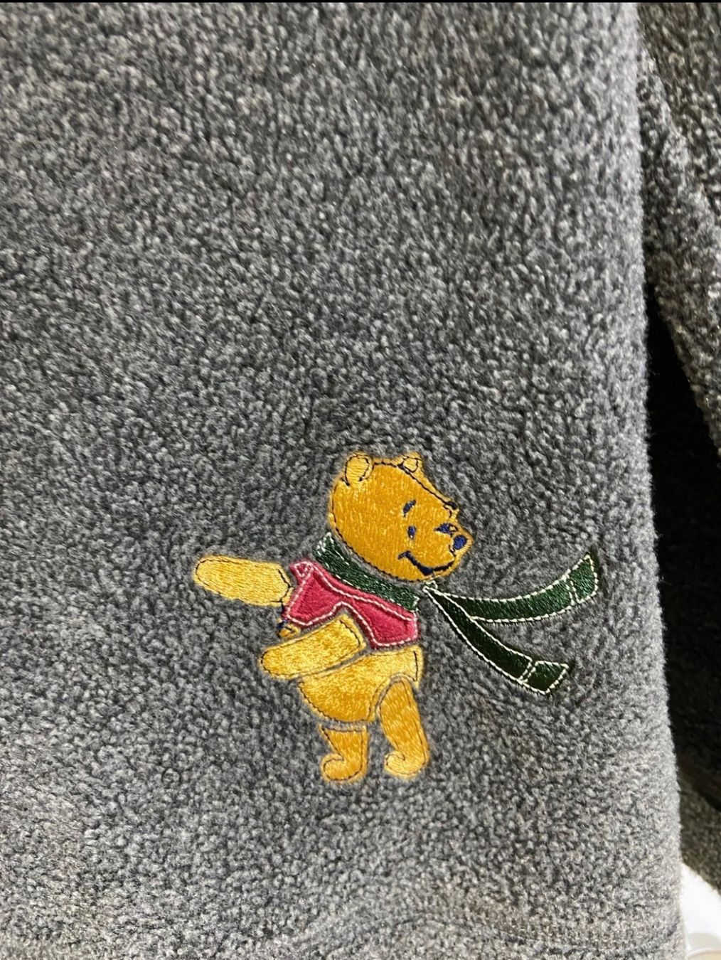 Maglioni & Felpe: Pullover Disney Winnie the Pooh taille S – Usato da Monts-de-Corsier venduto da mon_rp2m 4
