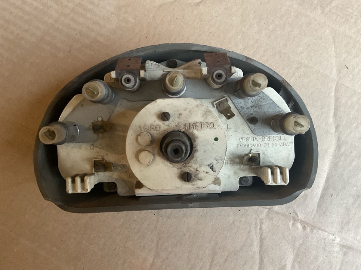Seat Alle Autoersatzteile: Seat 600D Tacho – Gebraucht aus Winterthur von ValentinLupp 1