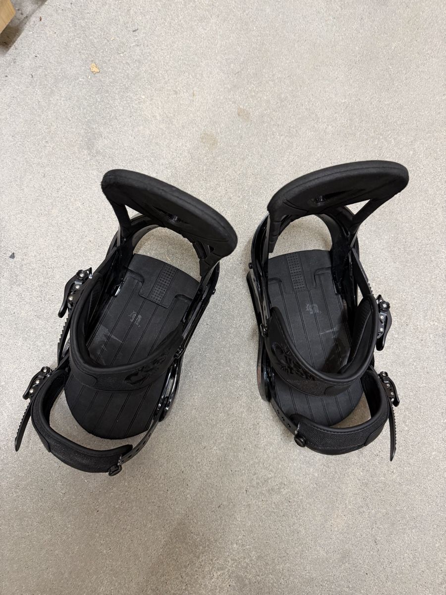 Bindegeräte: Burton Custom Snowboard Bindung Gr. L – Gebraucht aus Zürich von idemehore 1