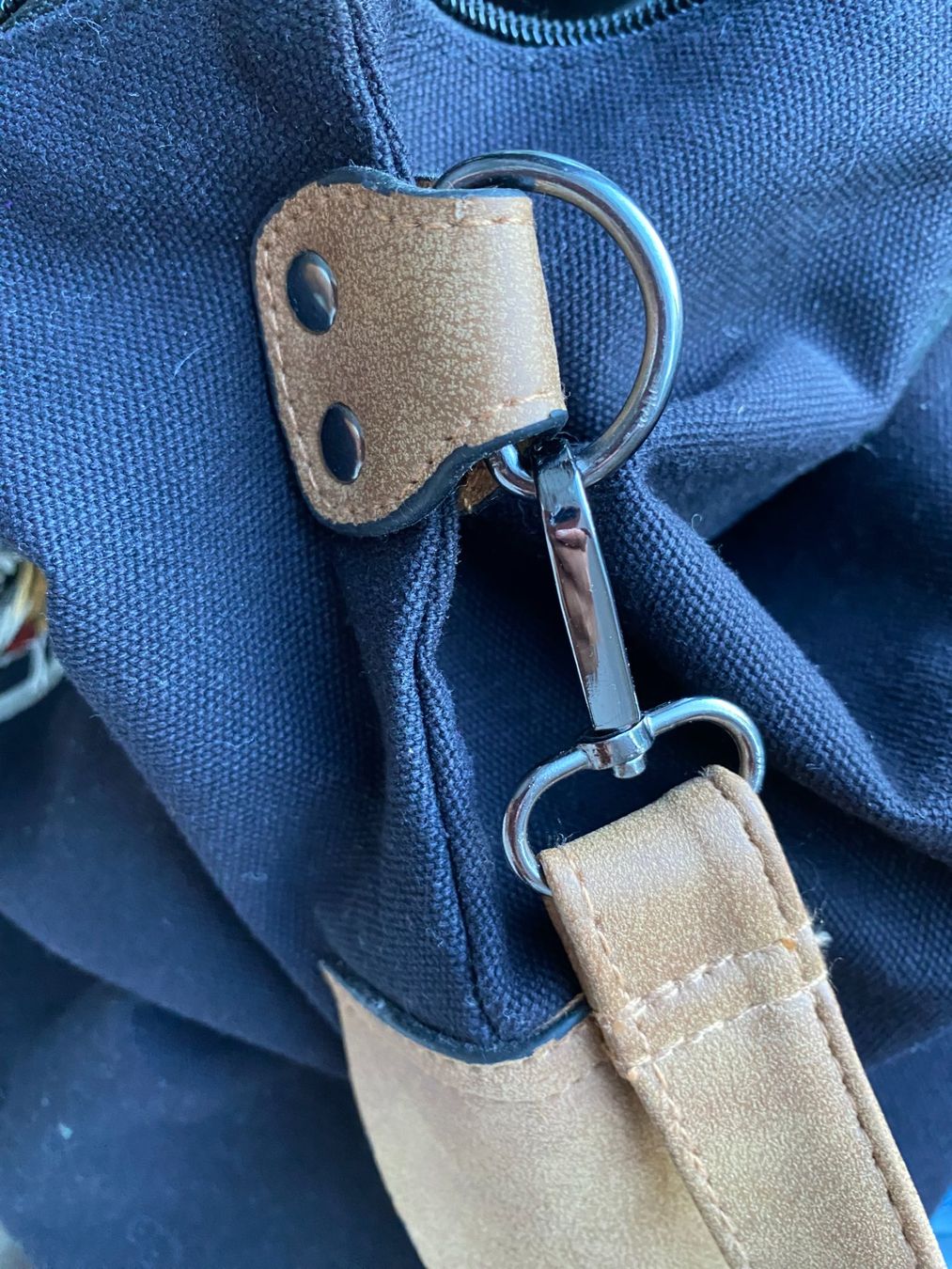 Borse da donna: Chic & Love Schulter oder Tragetasche aus BW und Kunstleder – Difettoso da Stetten SH venduto da bijoux18 3