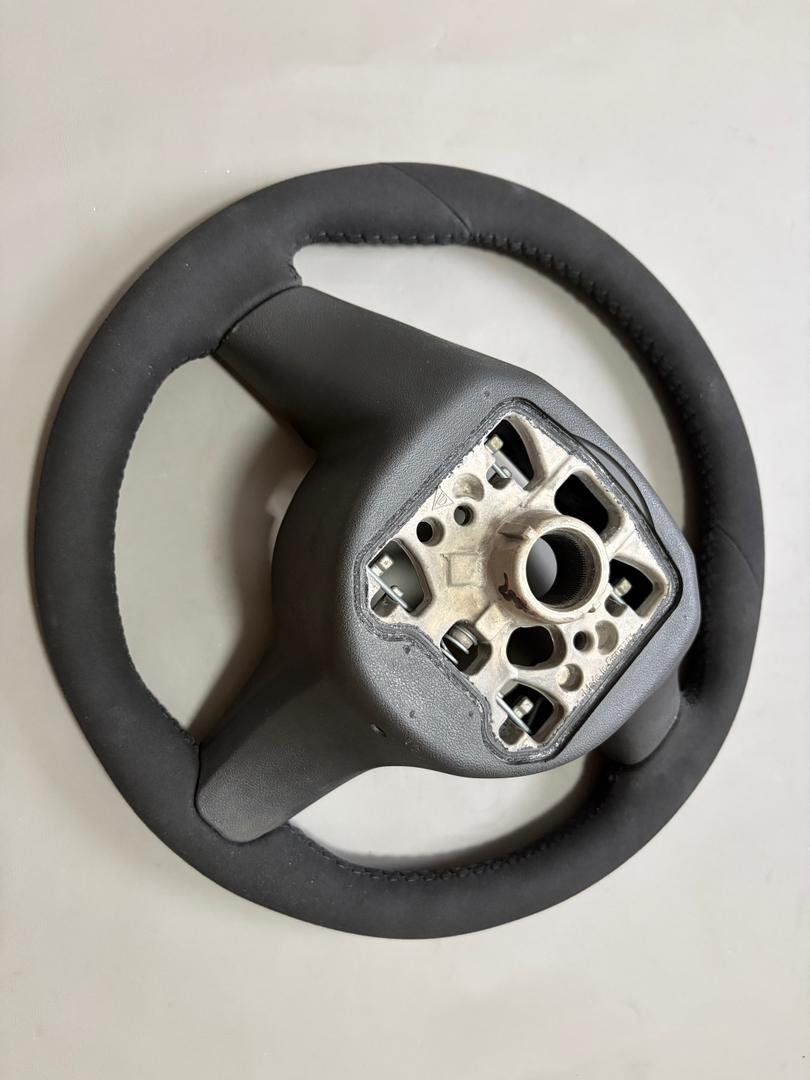 Porsche Tutti pezzi di ricambio auto: 997.2 GT3 Steering wheel lenkrad – Nuovo (secondo la descrizione) da St-Maurice venduto da karu180sx 2