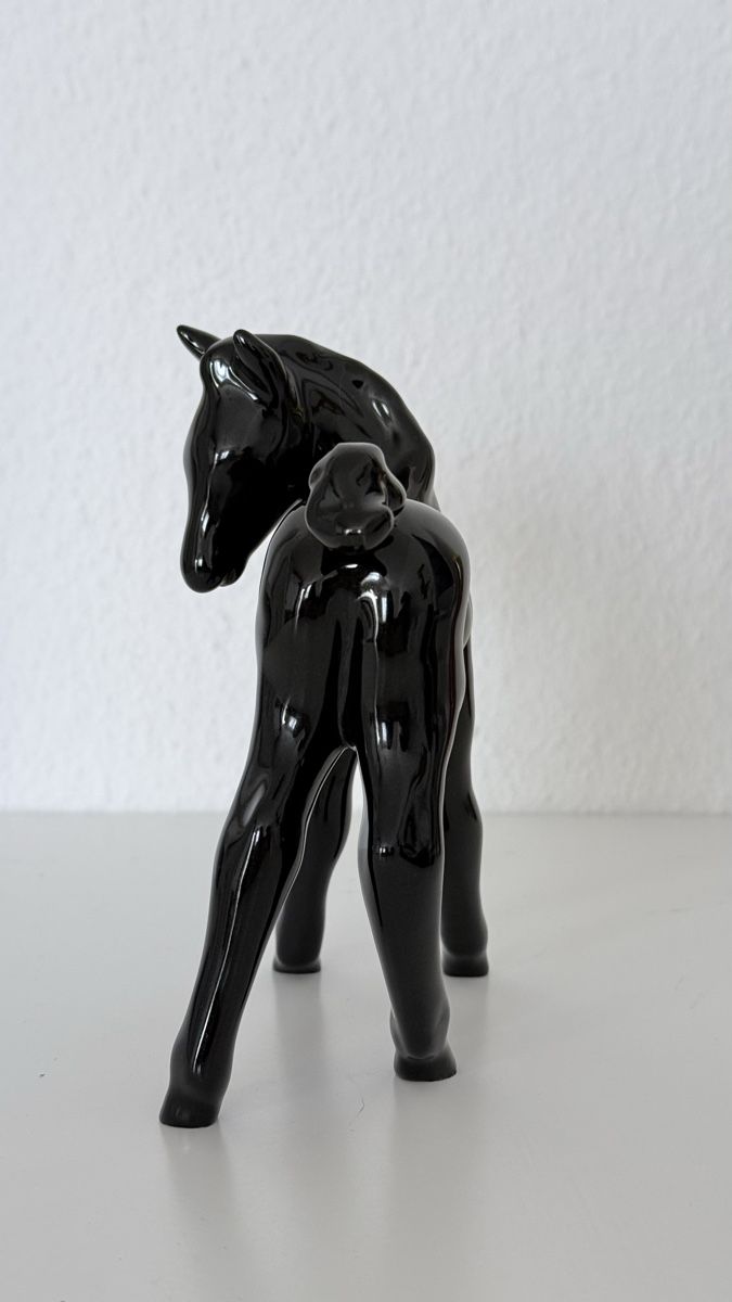 Statuette: Vintage-Statuette eines Fohlens – Usato da Delemont venduto da ann_ftj8 2