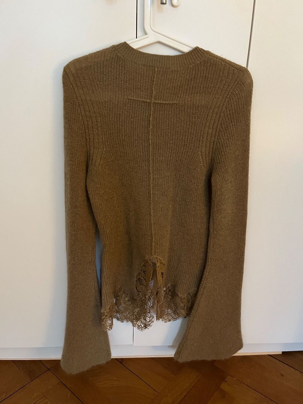Givenchy Maglioni & Felpe: Damen Givenchy Pullover mit Spitzendetails aus Mohairwolle – Nuovo (secondo la descrizione) da Meilen venduto da Emma_321 6