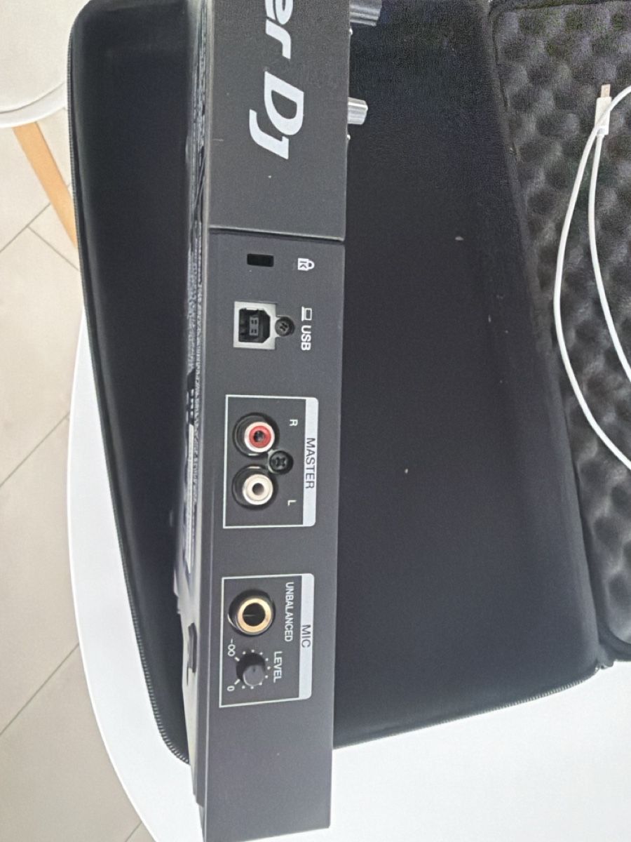 Pioneer Console di mixaggio: Pioneer DDJ-400 rekordbox – Usato da Wetzikon ZH venduto da GOOD-WATER 3