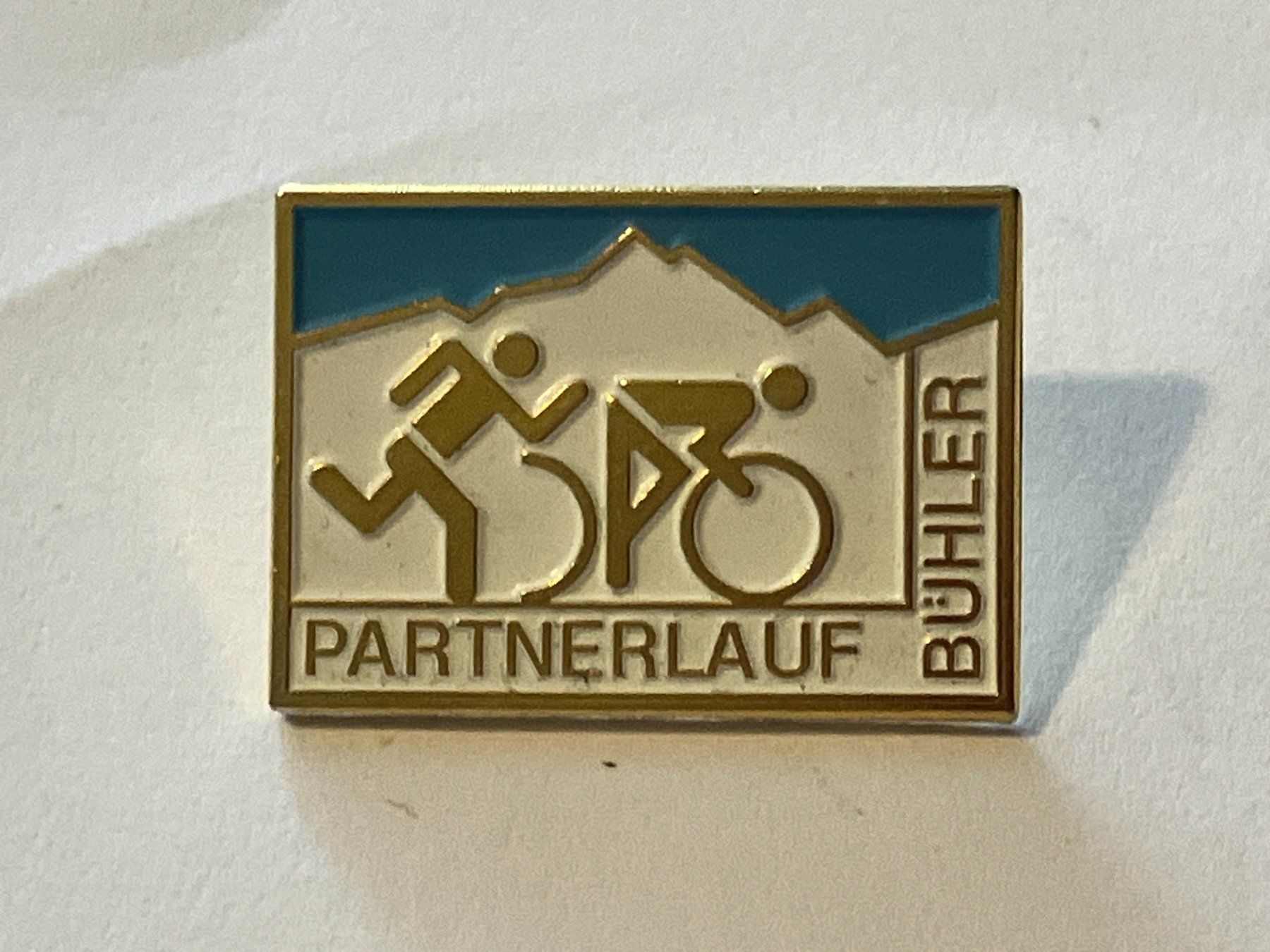 Placchette & Badge: 1 Pin Partnerlauf Bühler – Usato da Basel venduto da djwwpp