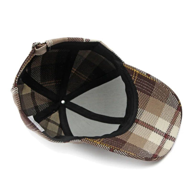 Chapeaux, bonnets & casquettes: Karierte Retro-Mütze im Holzfäller-Stil – Neuf avec emballage d'origine à Lausanne par FASHION-WORLD-SHOP 2