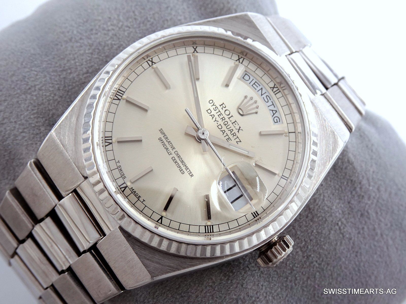 Rolex Orologi: ROLEX DAY-DATE OYSTERQUARTZ 18K 1979 REF. 19019 CHRONOMETER – Usato da Zürich venduto da SWISSTIMEARTS-AG 2