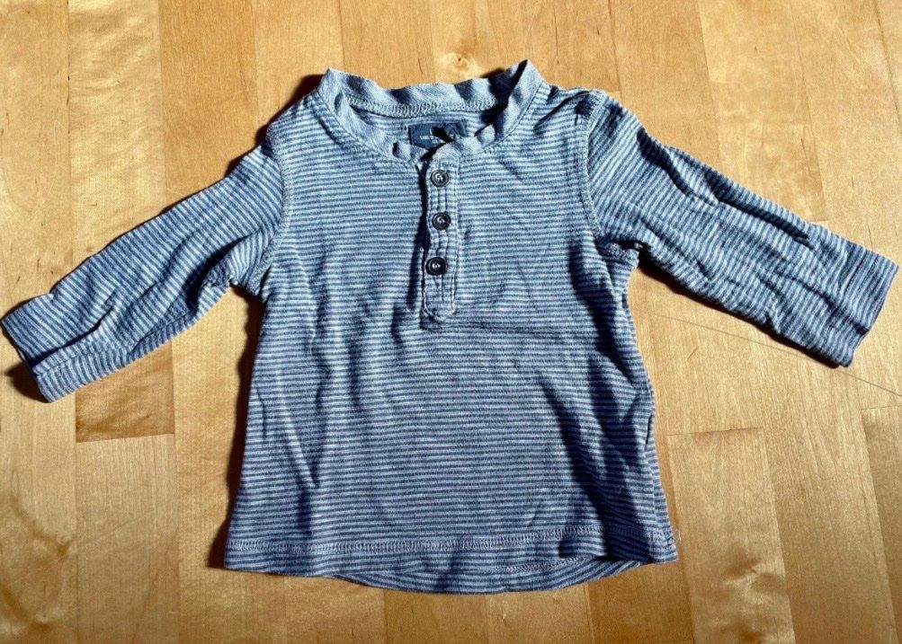 Pulls et sweat-shirts: Pullover, Langarmshirt Gr 68 – D'occasion à Hüntwangen par fra_7nd2