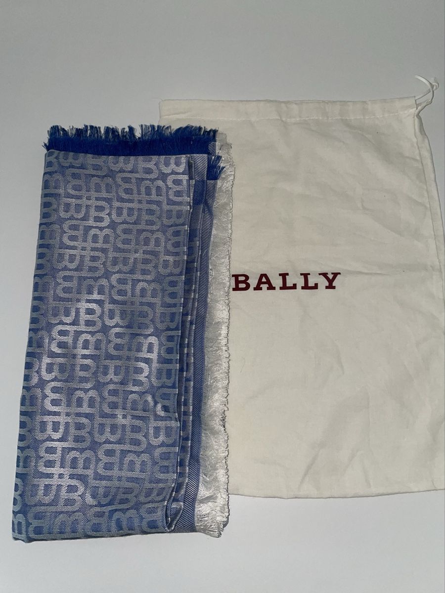 Bally Foulard & Sciarpe: Bally scarf 65%Silk and 35%Wool mix – Nuovo (secondo la descrizione) da Comano venduto da alice_x26x 4