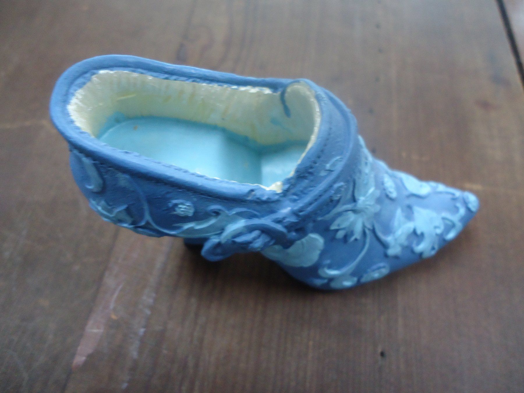 Tutte le decorazioni: Petite chaussure décorative – Usato da Vessy venduto da mafabe 2