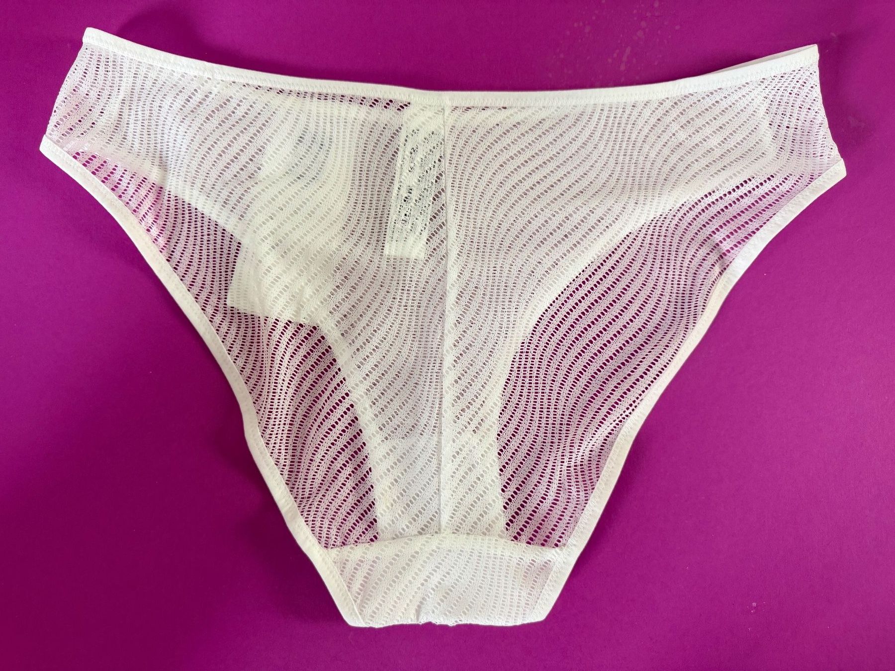 Triumph Sonstige Unterwäsche: TRIUMPH, Tai HARMONY SPOTLIGHT, Grösse 42, Farbe Weiss – Neu und originalverpackt aus Rudolfstetten von gst_g7xl 3
