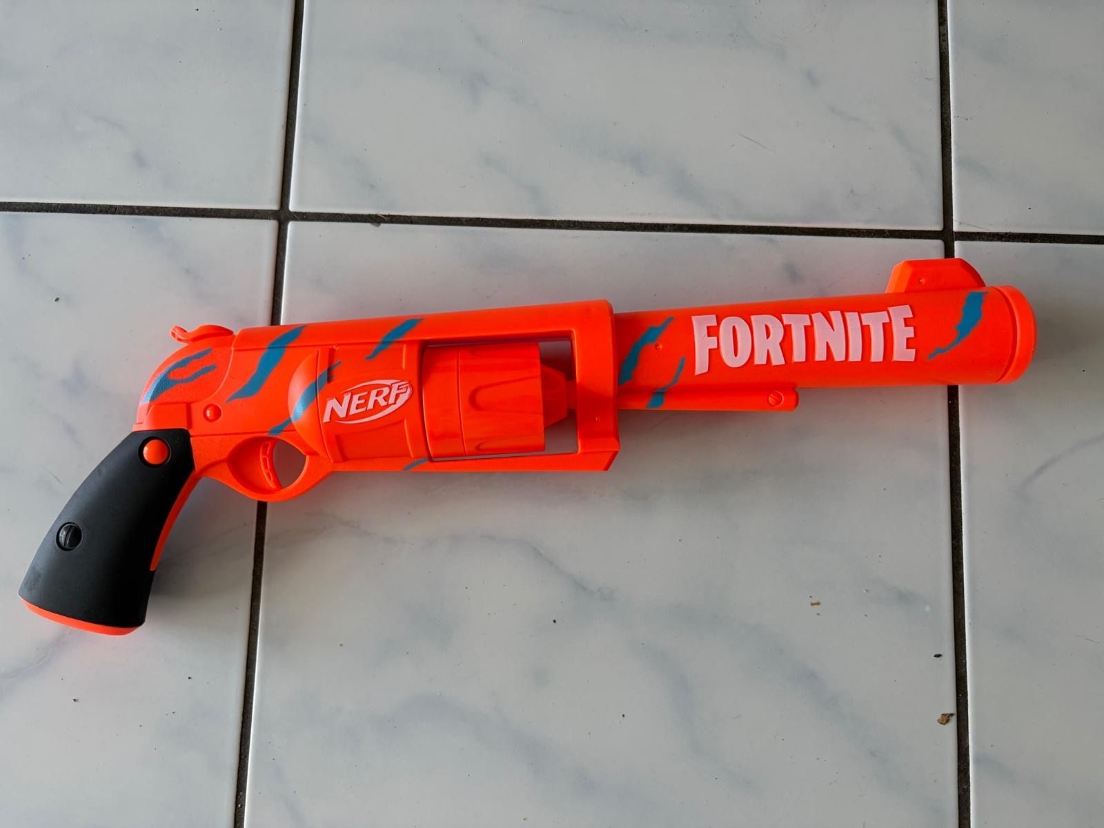 Nerf Giocattoli: Nerf Blaster Set Hyperfire Fortnite mit X-Shot Munition – Usato da Bülach venduto da ain_g8xc 3