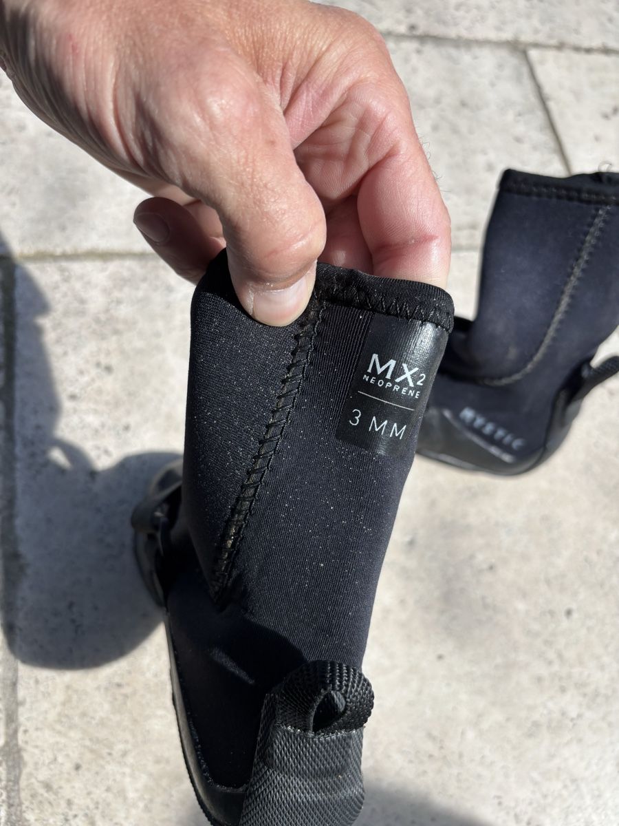 Scarpe per ragazzi: Neopren schuhe kinder – Usato da Port venduto da Linolu 1