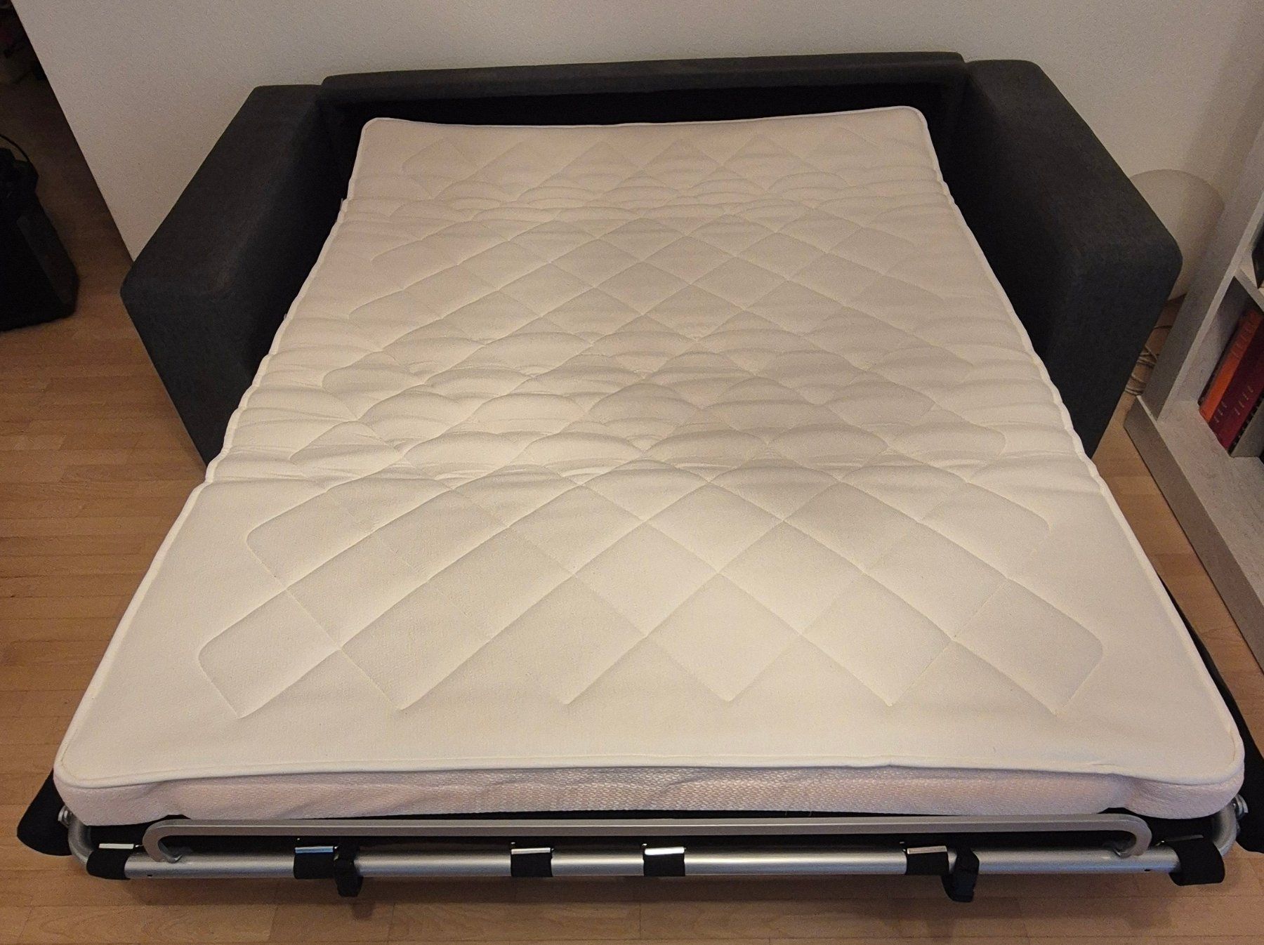 Interio Divani: Sofa 2.5er mit Bettfunktion anthrazit (Interio WILSON) – Usato da Horgen venduto da Carmensimone 4