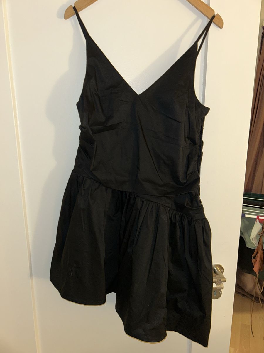 H&M Robes: Minikleid – Neuf avec emballage d'origine à Dübendorf par celinanichtdiekleine