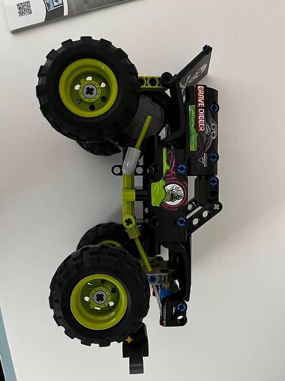 Lego Kit di costruzioni: LEGO  Technic - Monster Jam "Grave Digger" (42118) – Usato da Plagne venduto da Boudepain1515 4